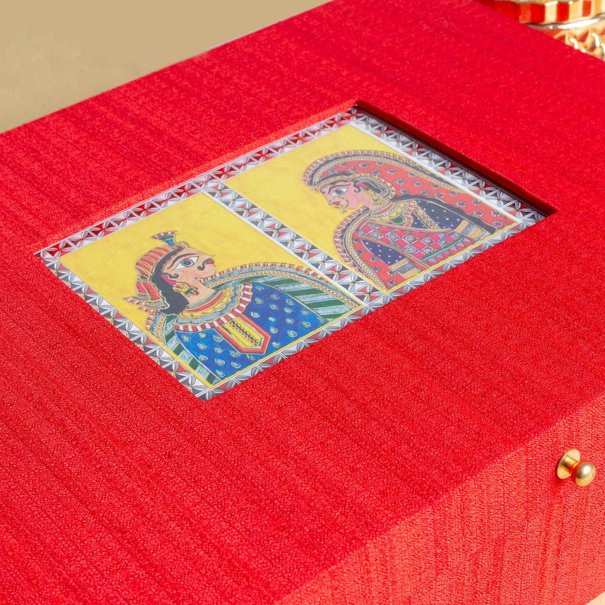 Box Invite White Mirage