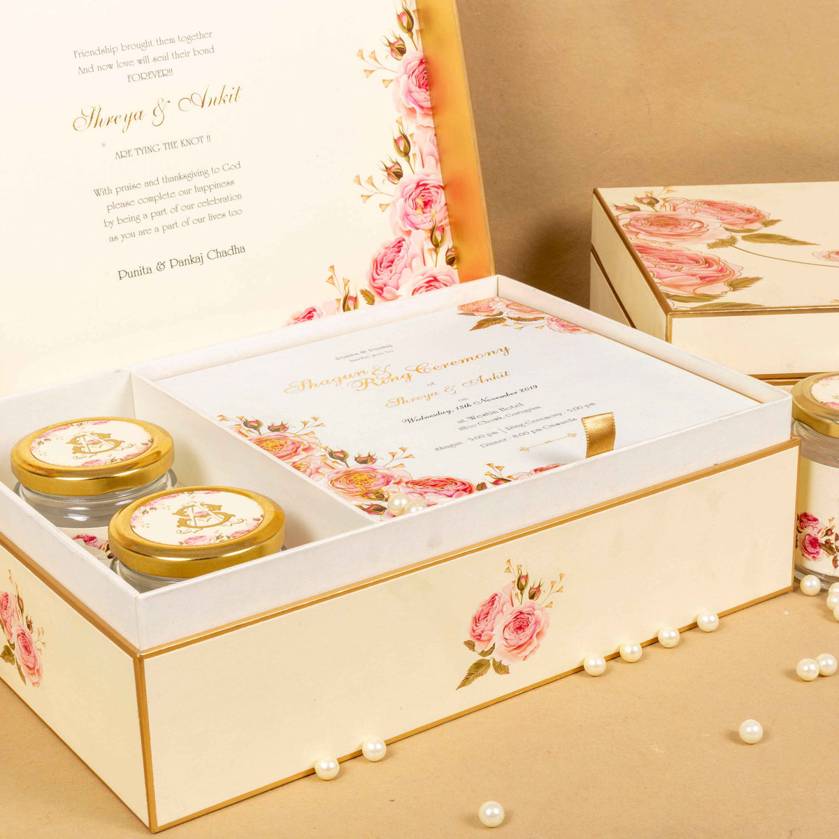 Box Invite White Mirage