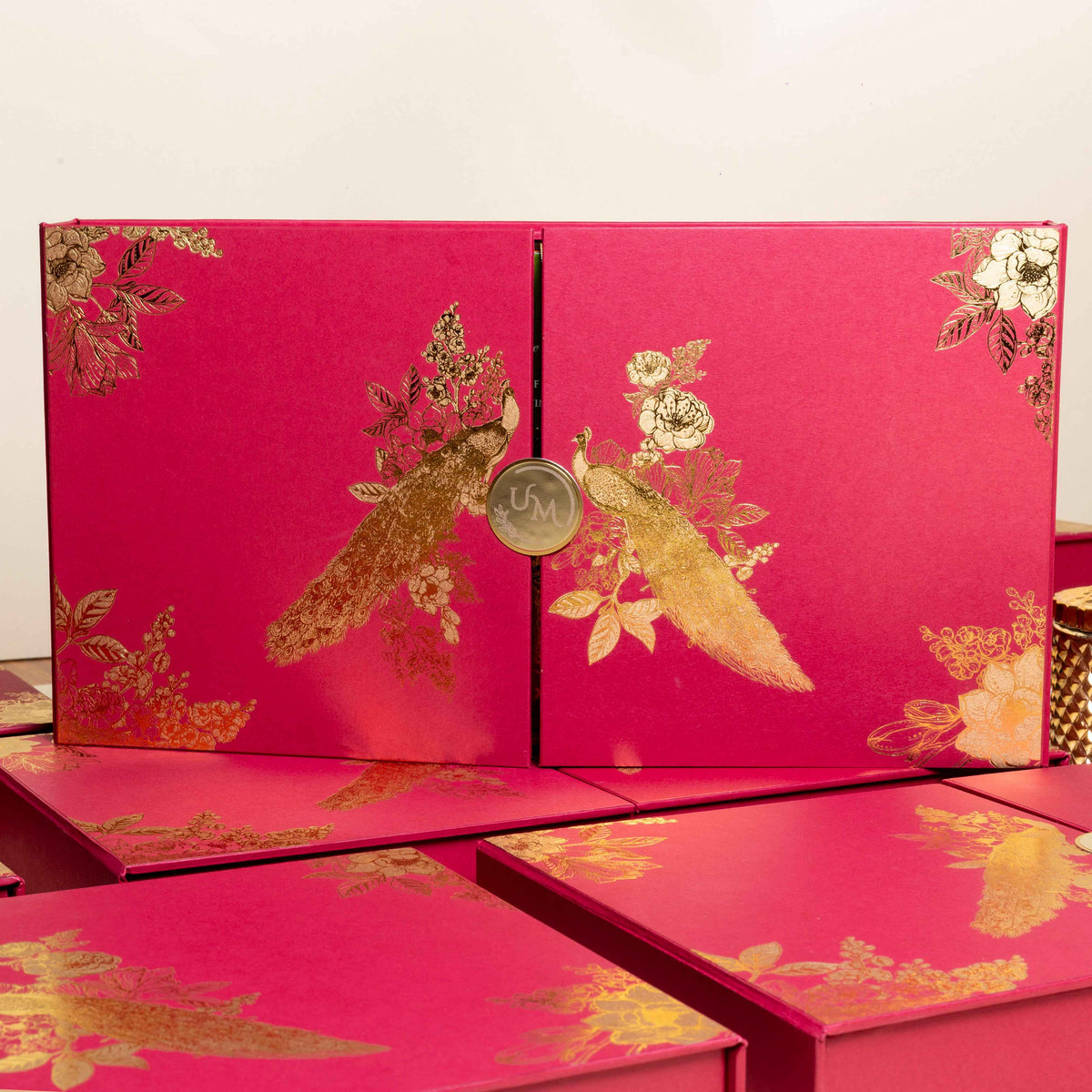 Box Invite White Mirage