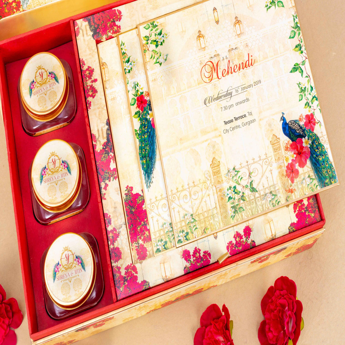 Box Invite White Mirage