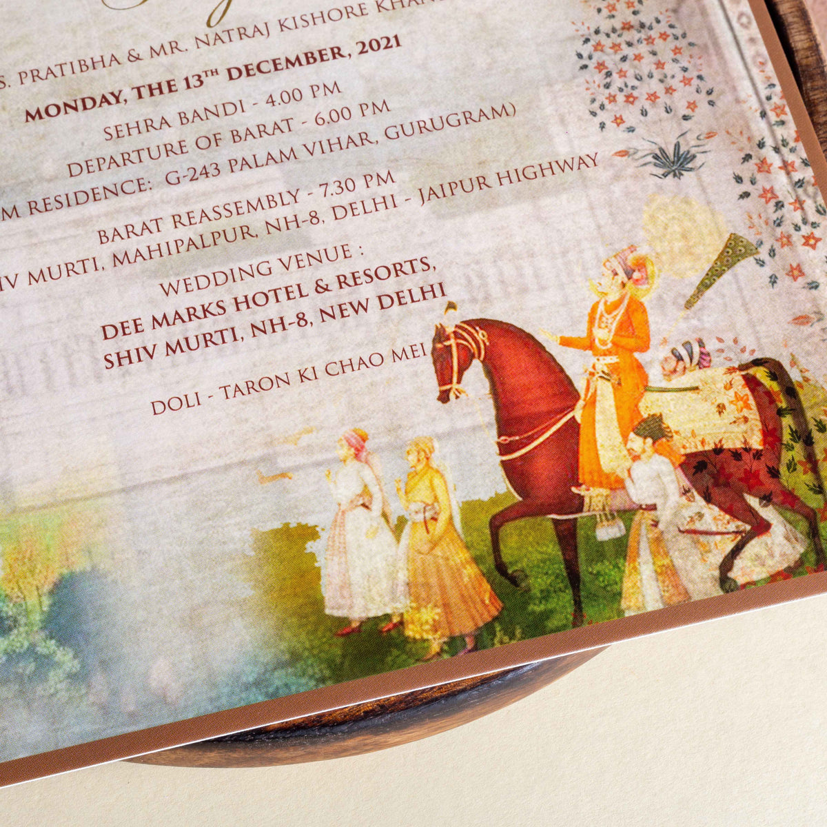 Gold Foil White Mirage