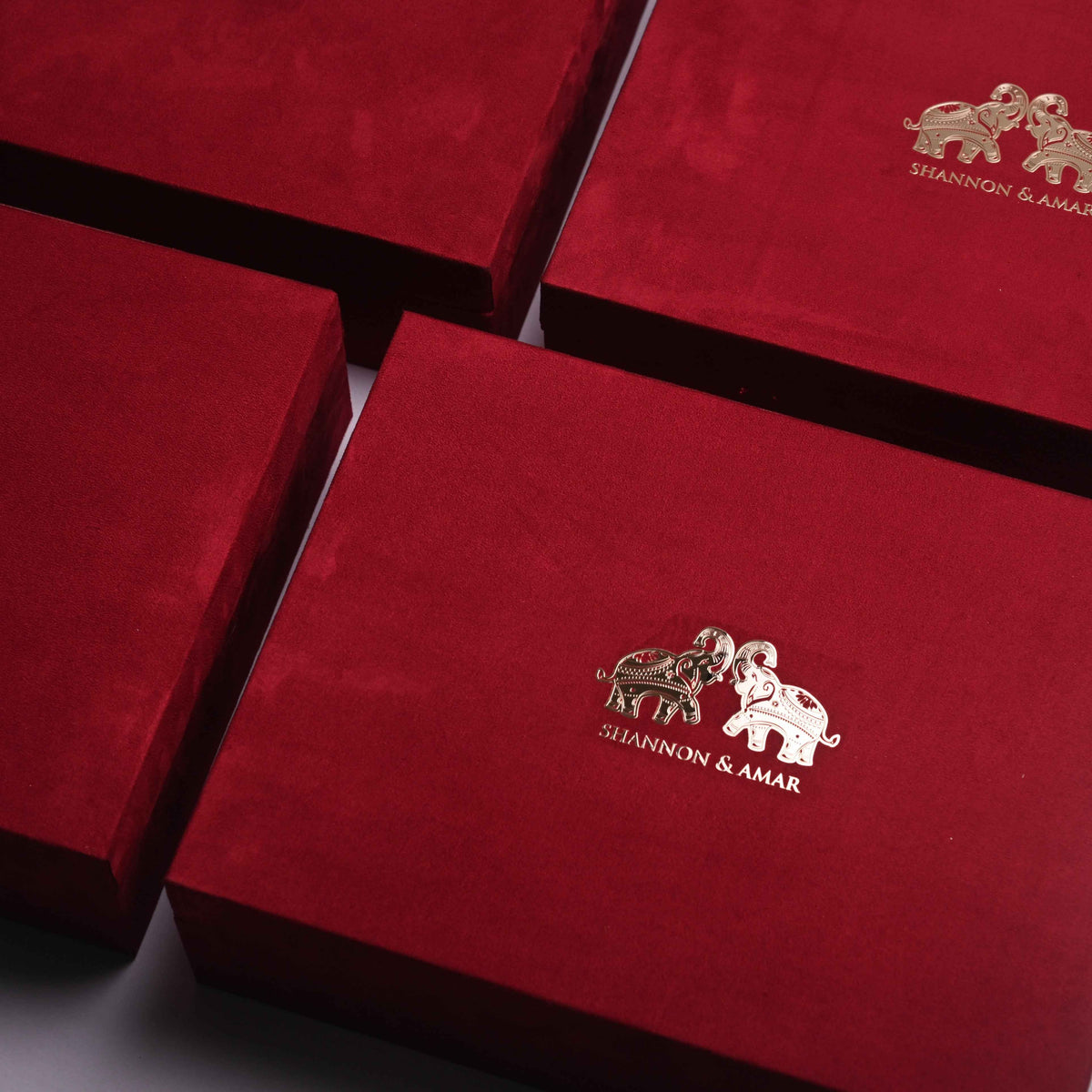 Box Invite White Mirage