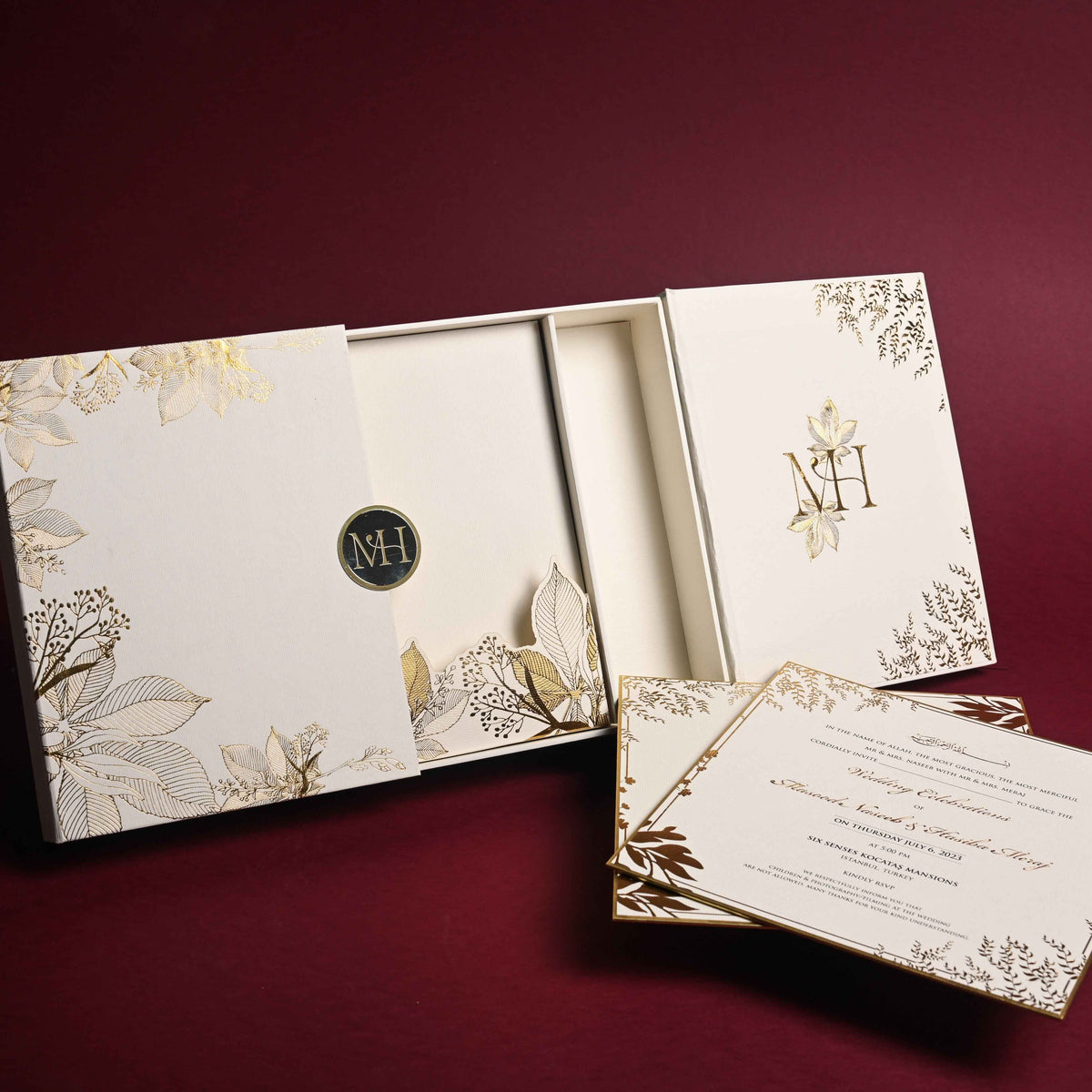 Box Invite White Mirage